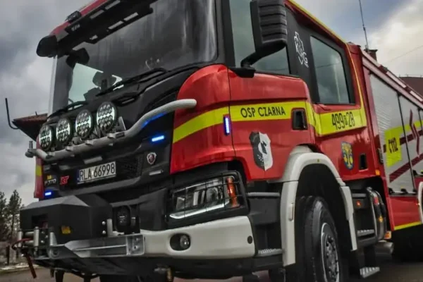 Próbna ewakuacja w Szkole Podstawowej i przedszkolach w Czarnej