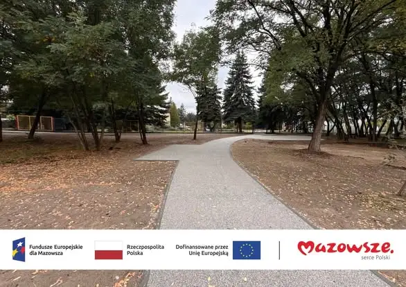 Białobrzegi: nowy park kieszonkowy przy ul. 11 Listopada i Rzemieślniczej już nabiera kształtów