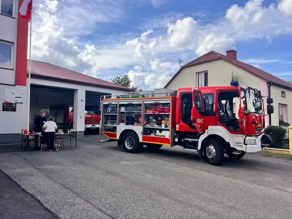 Trening sygnałów alarmowych i dzień otwarty w remizie OSP Żołyń