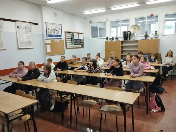 Warsztaty o przemocy rówieśniczej w szkole – uczniowie klas 5 i 6 zdobyli ważną wiedzę
