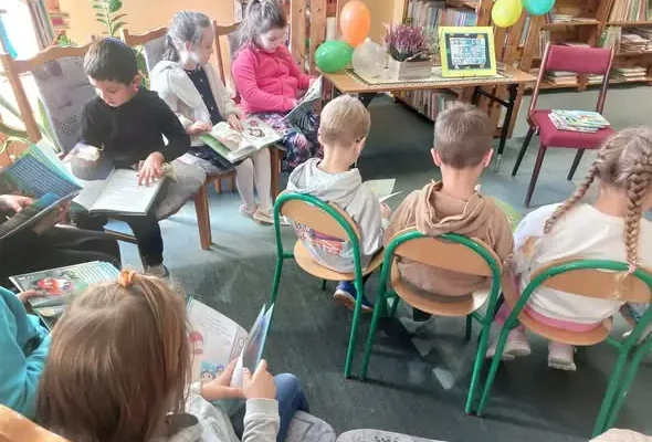 Ogólnopolski Dzień Głośnego Czytania w bibliotece – spotkanie z zerówkowiczami