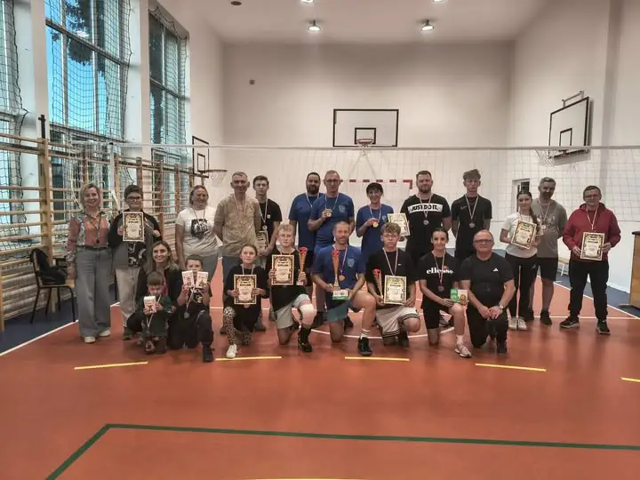 II Turniej Pokoleń w Piłce Siatkowej w Rakszawie – sport łączy pokolenia