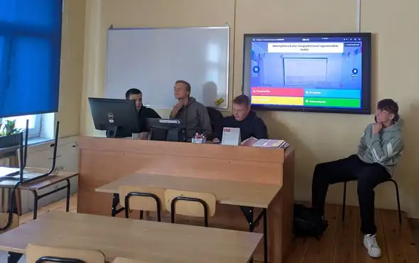 Uczniowie z Łańcuta w nietypowy sposób omawiali „Wesele” Wyspiańskiego