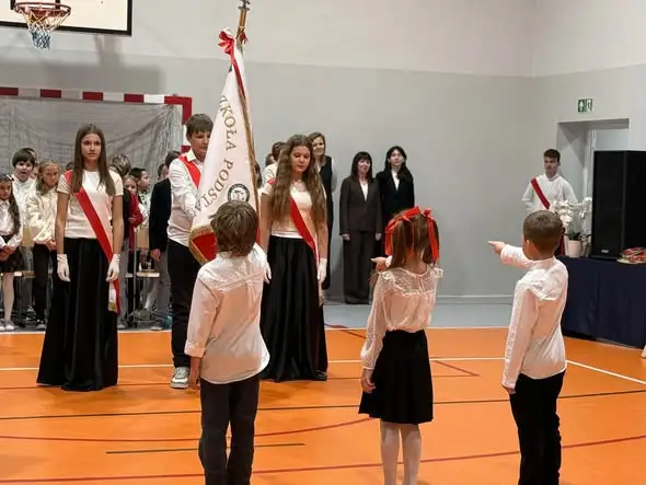 Ślubowanie pierwszoklasistów w gminie Białobrzegi. Do szkół dołączyło 119 uczniów