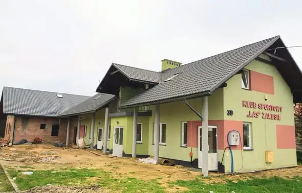 Zalesie: dawny klub sportowy zamieni się w dzienny ośrodek dla seniorów