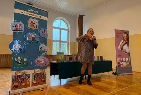 Lidia Miś spotkała się z uczniami klas 1–3. Pisarka zdradziła, jak powstaje książka
